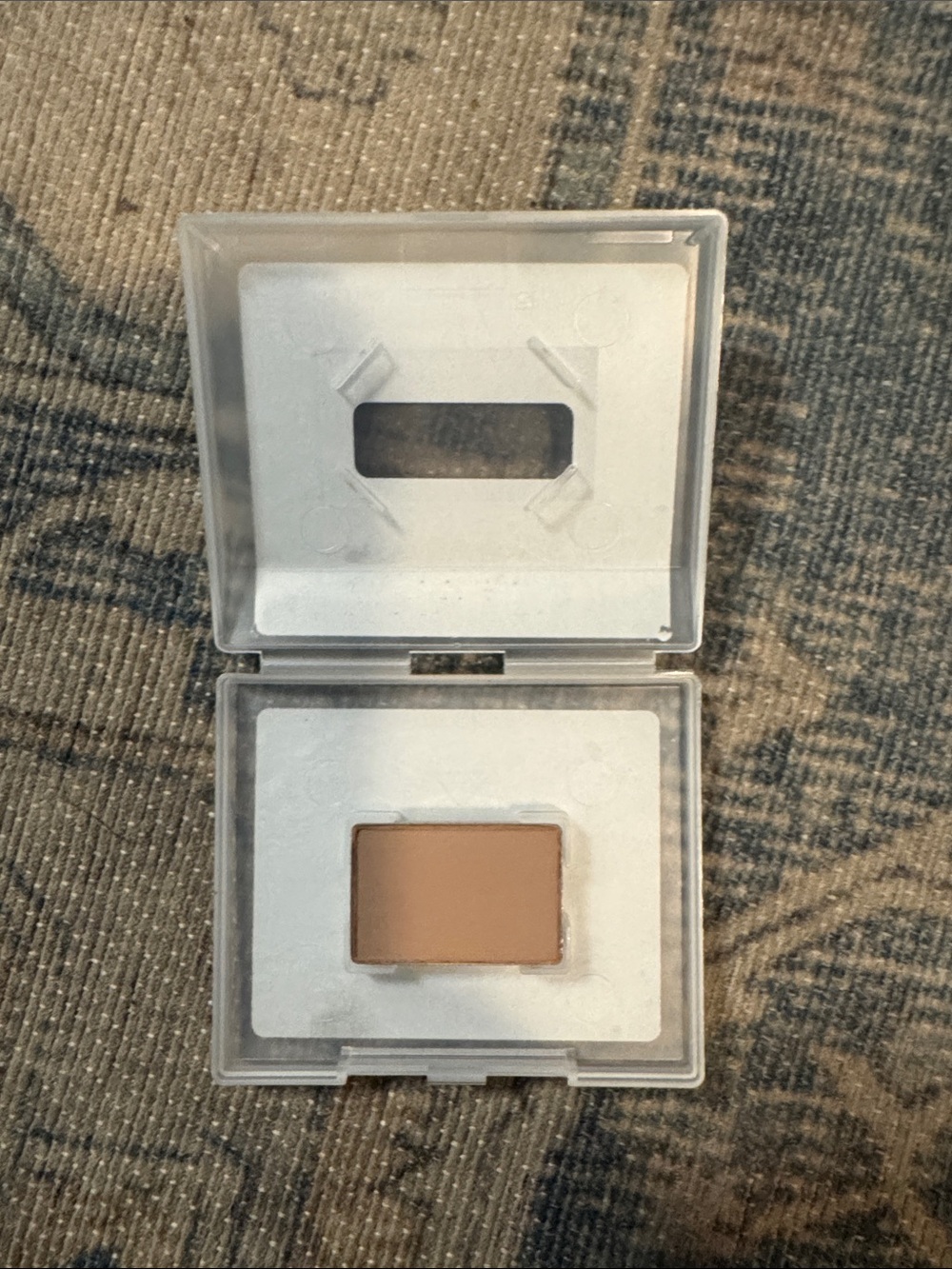 Mary Kay ChromaFusion Eyeshadow HazelNut/Noisette Brown Eyeshadow NWT